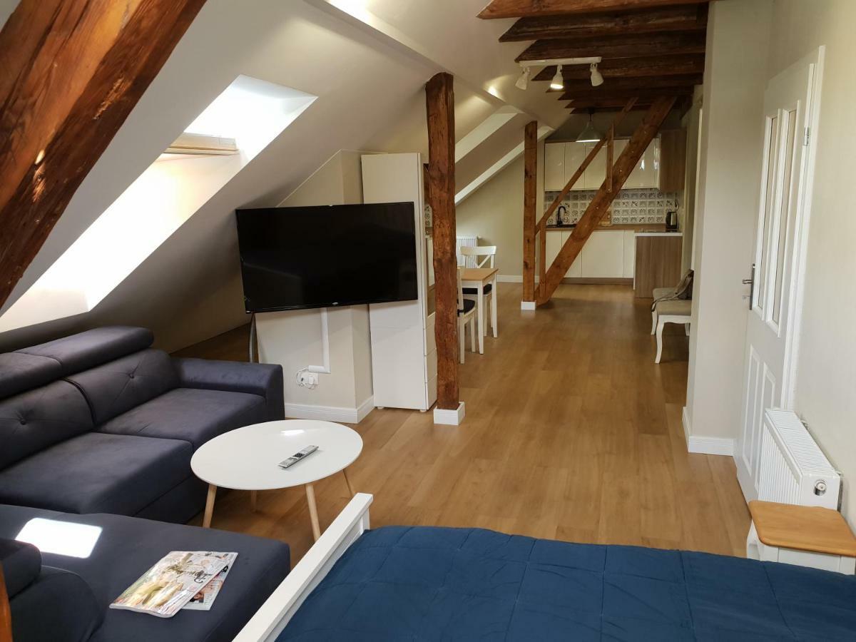 Apartamenty Deptak Цехоцинек Екстериор снимка